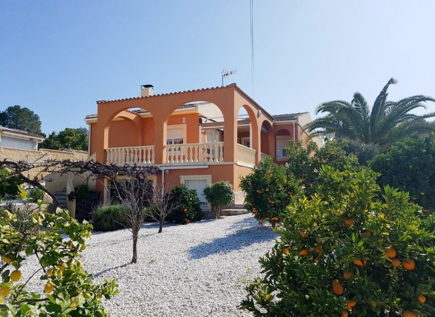  - Villa - 