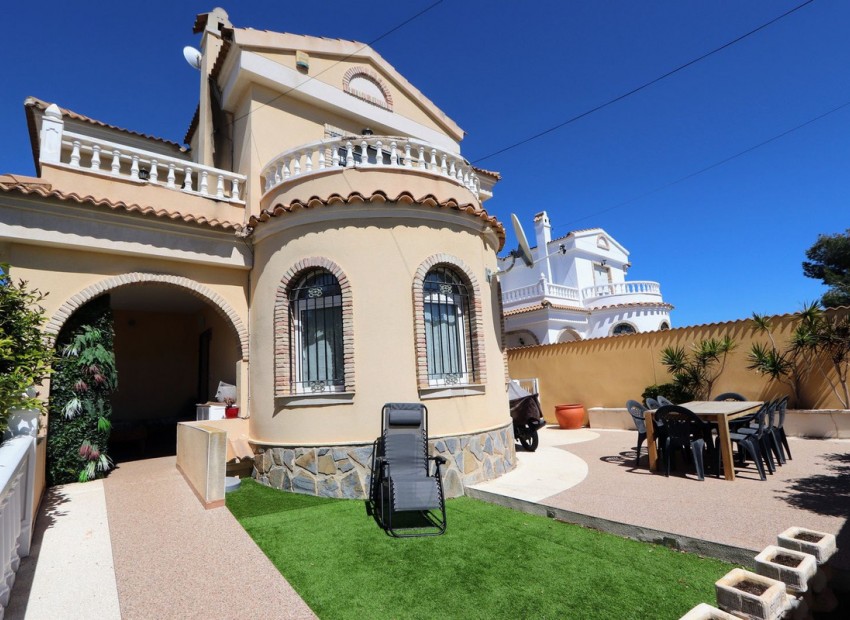  - Villa - 
