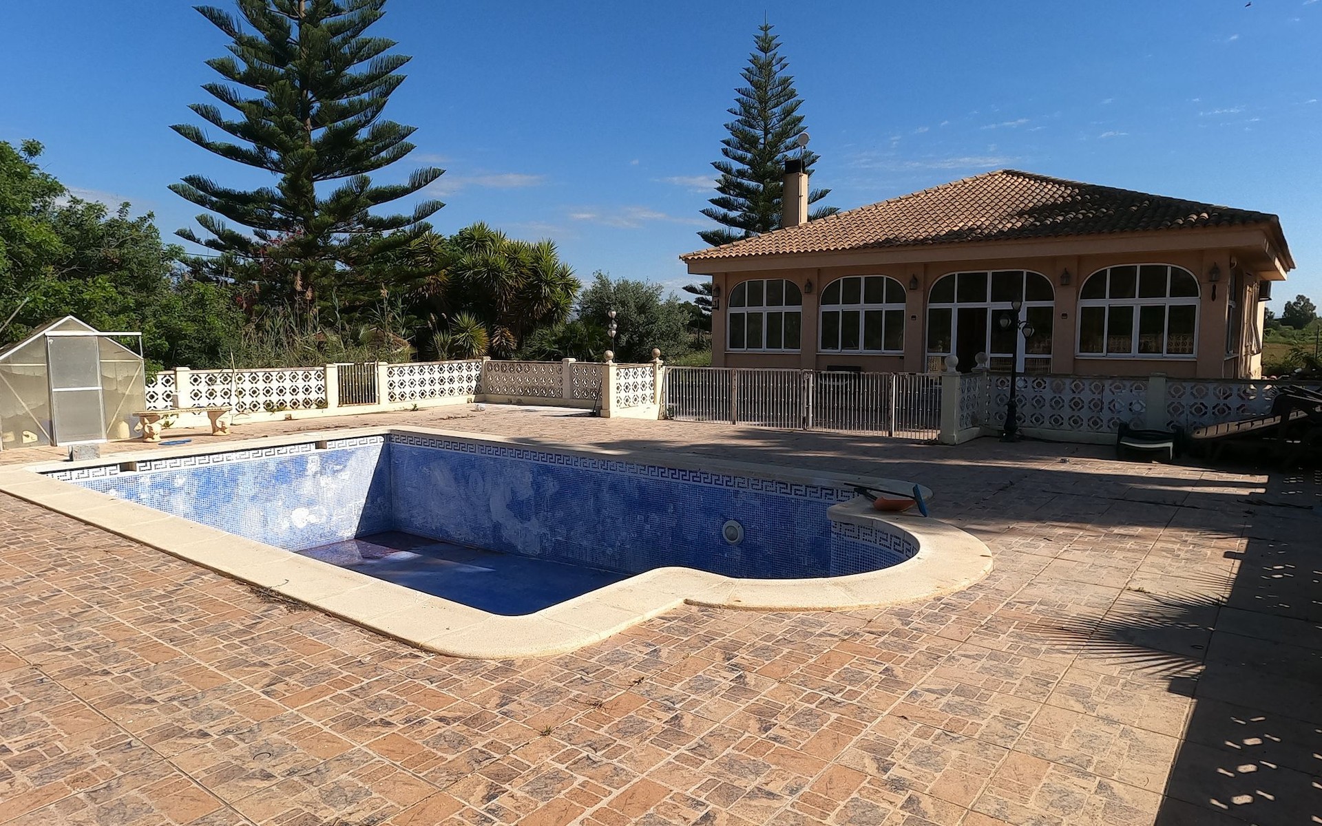  - Villa - 