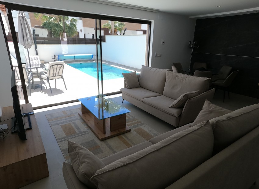  - Villa - 