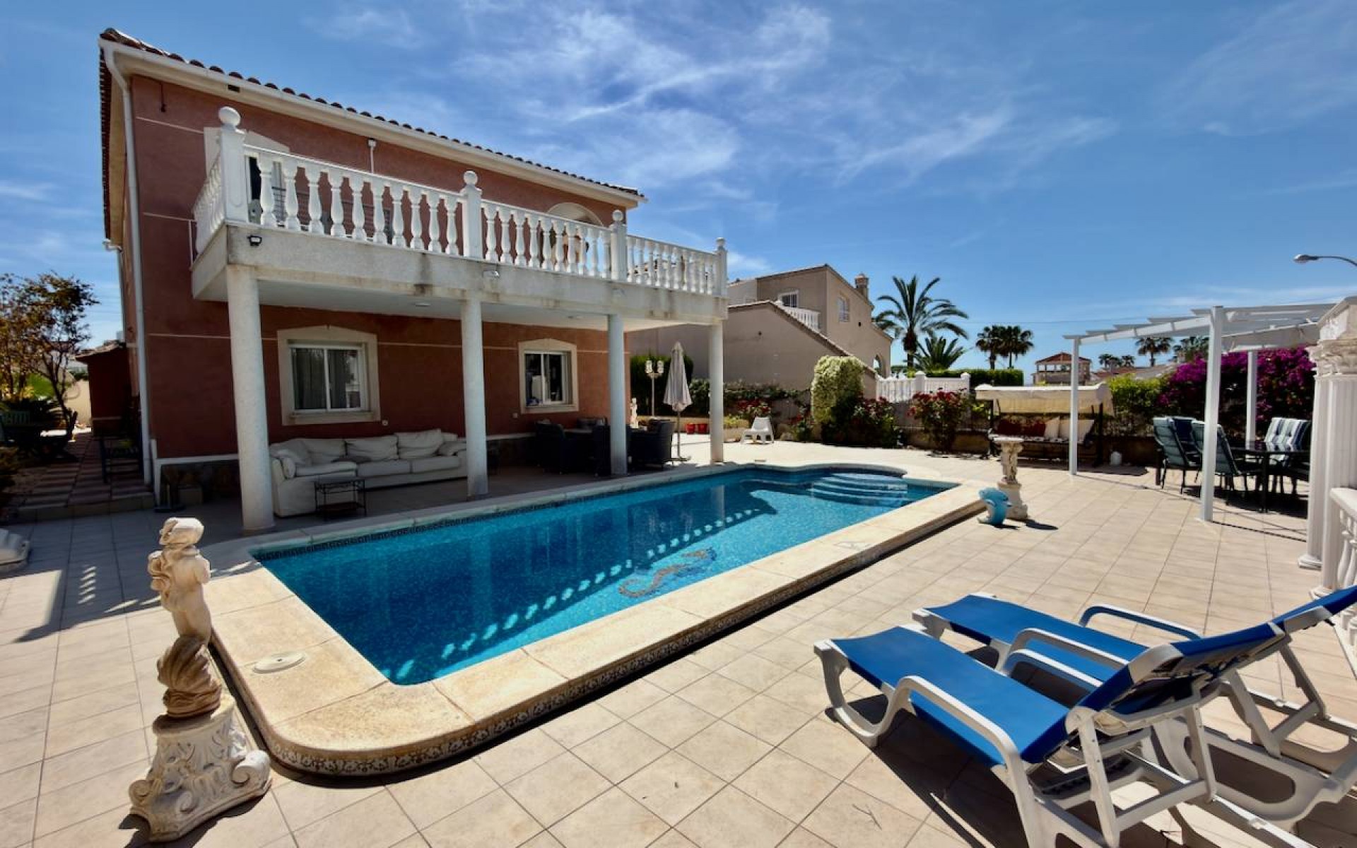  - Villa - 