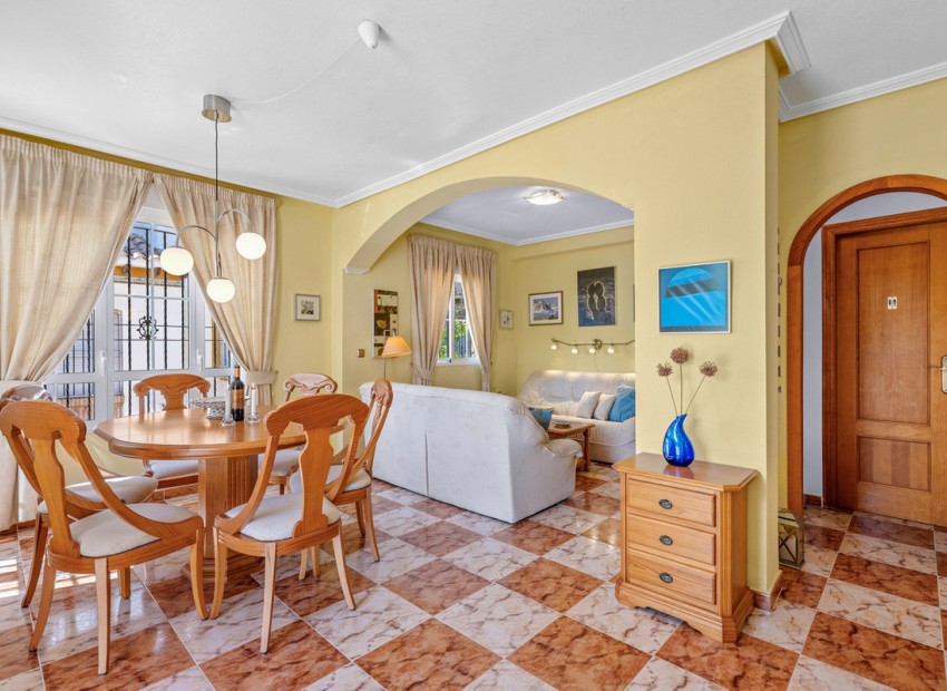  - Villa - 