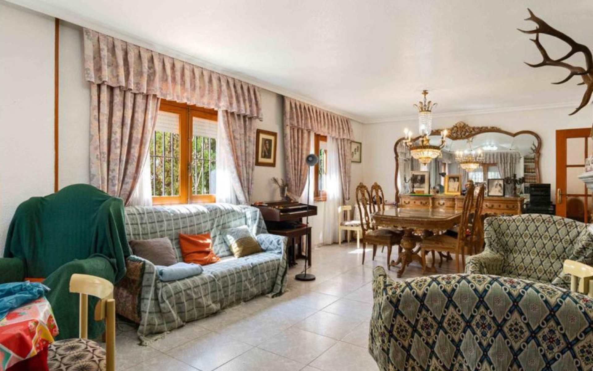  - Villa - 