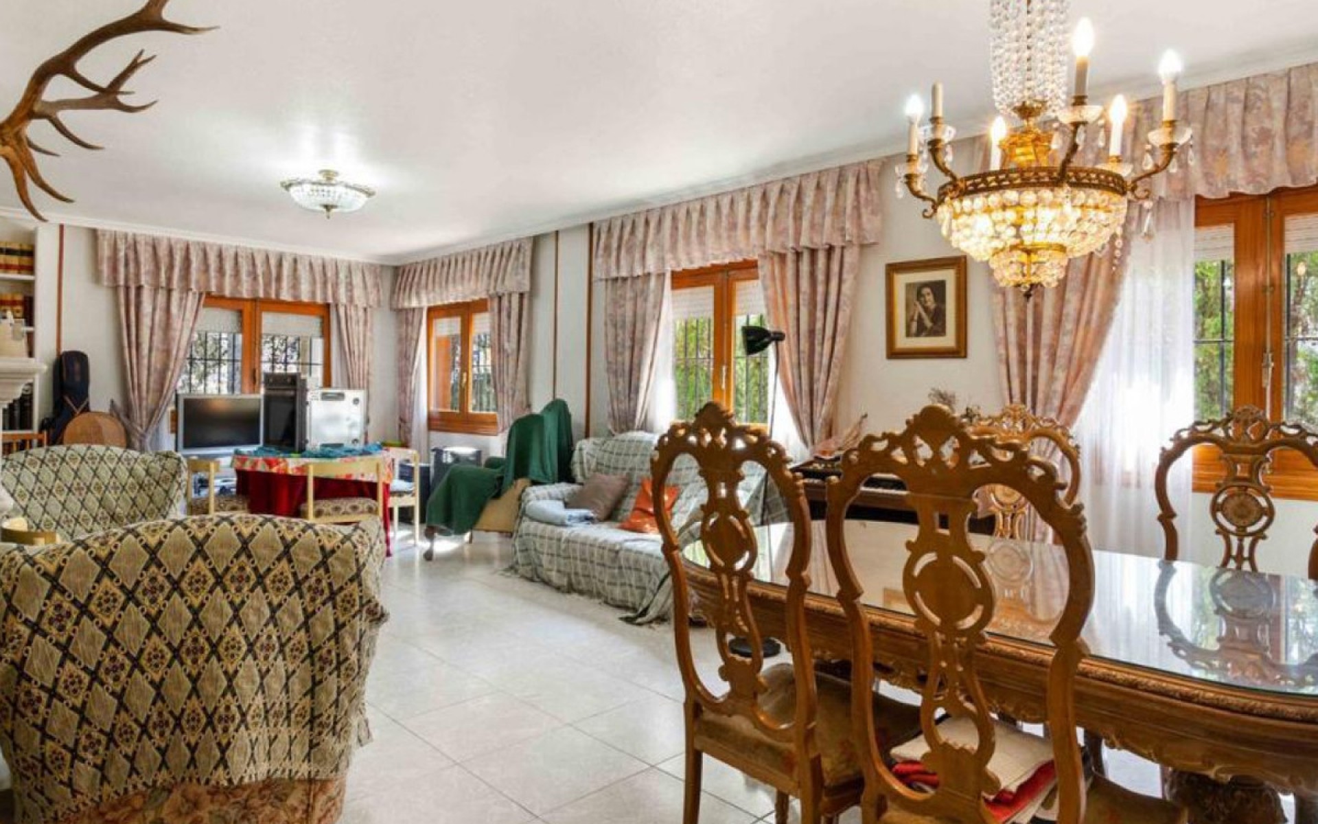  - Villa - 
