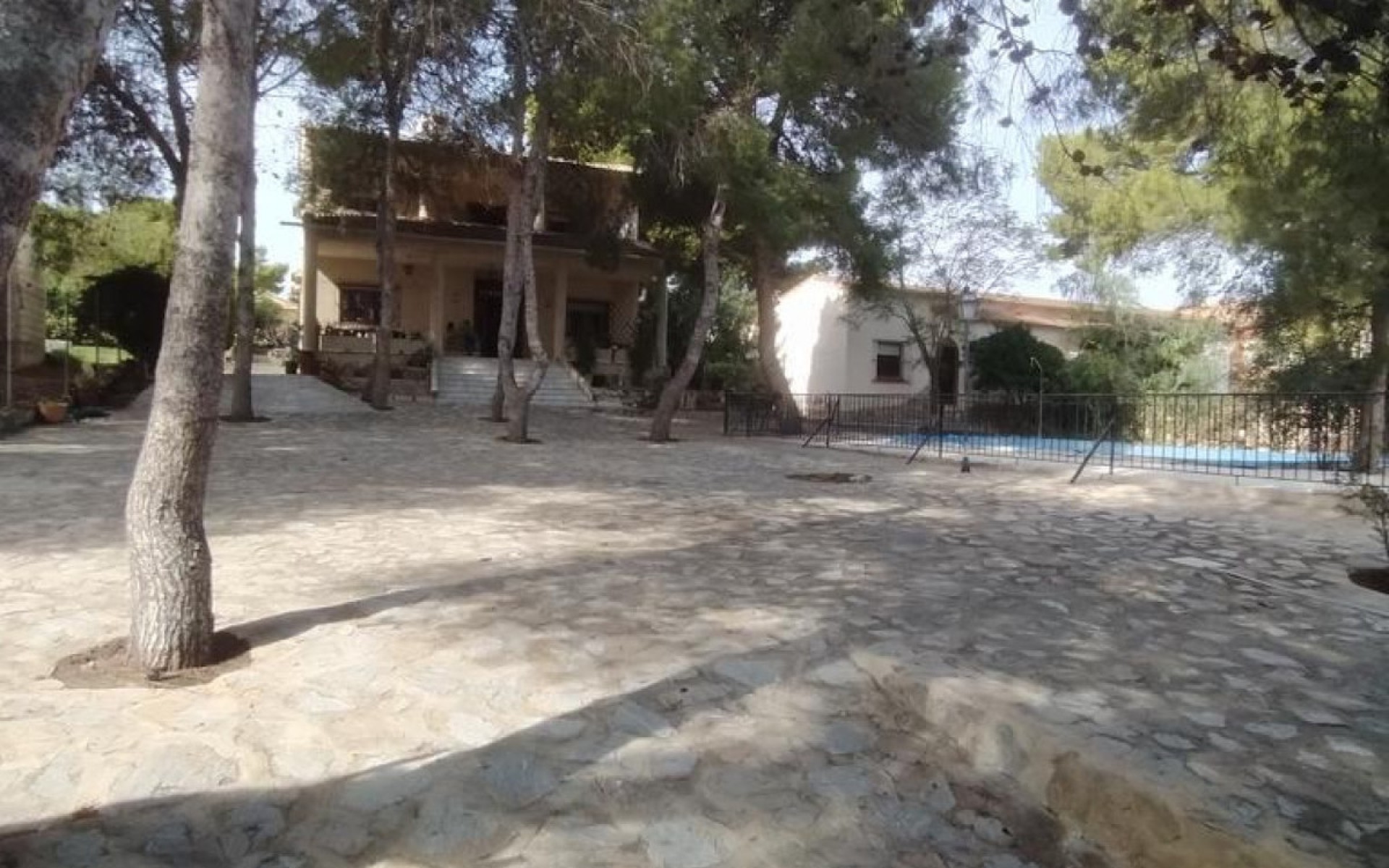  - Villa - 