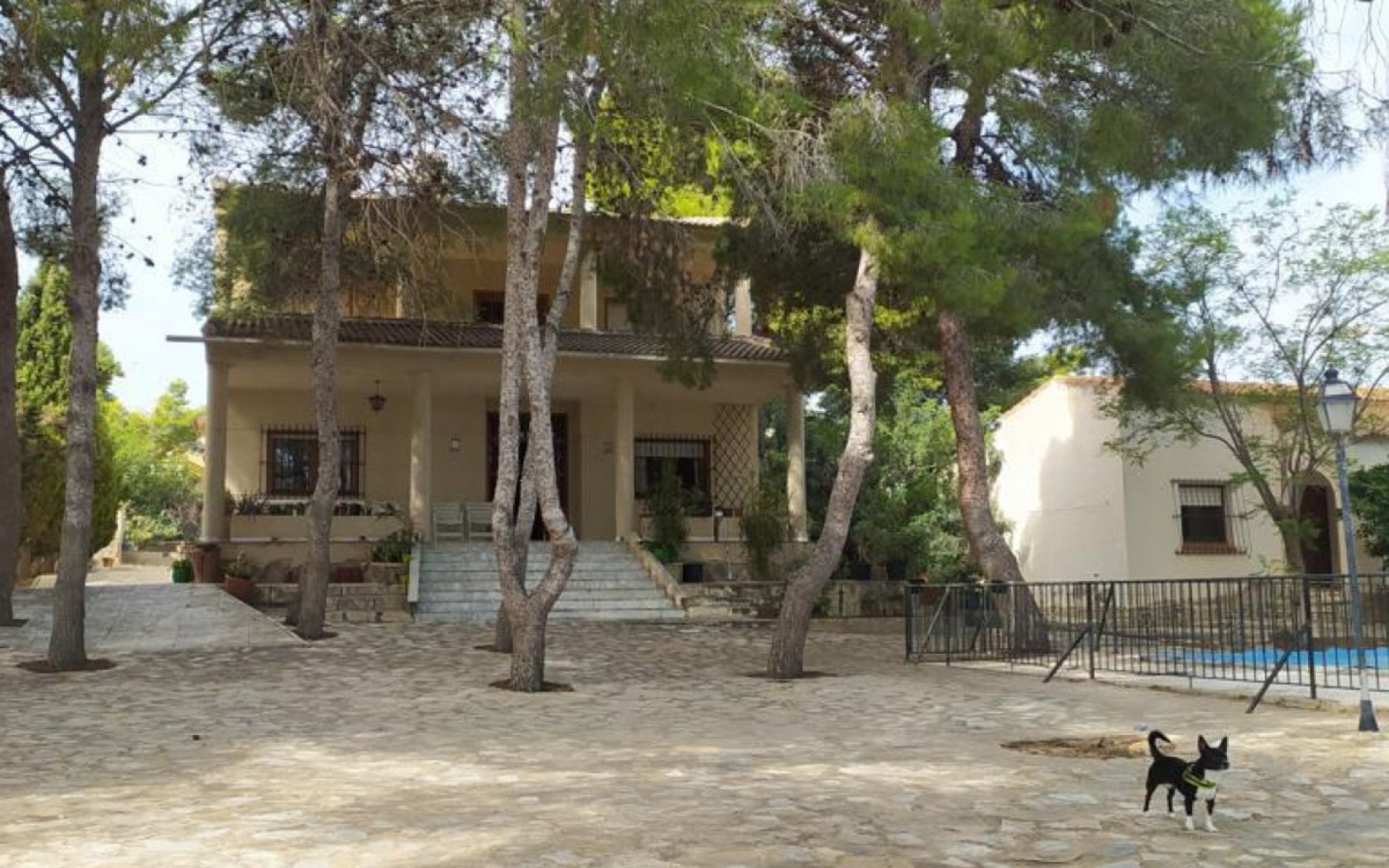  - Villa - 