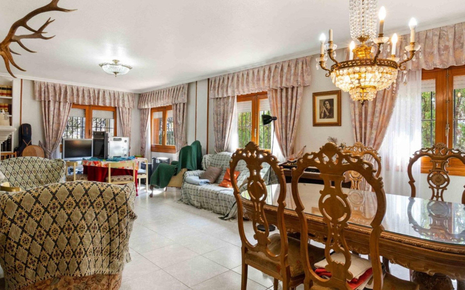  - Villa - 