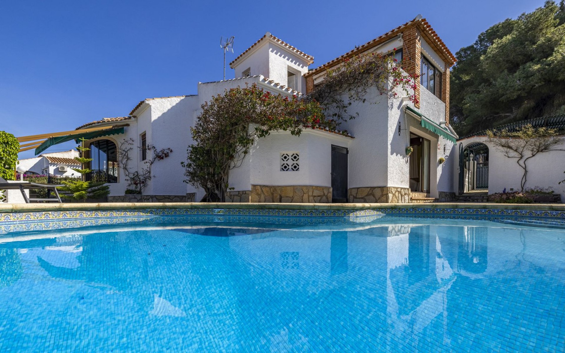  - Villa - 