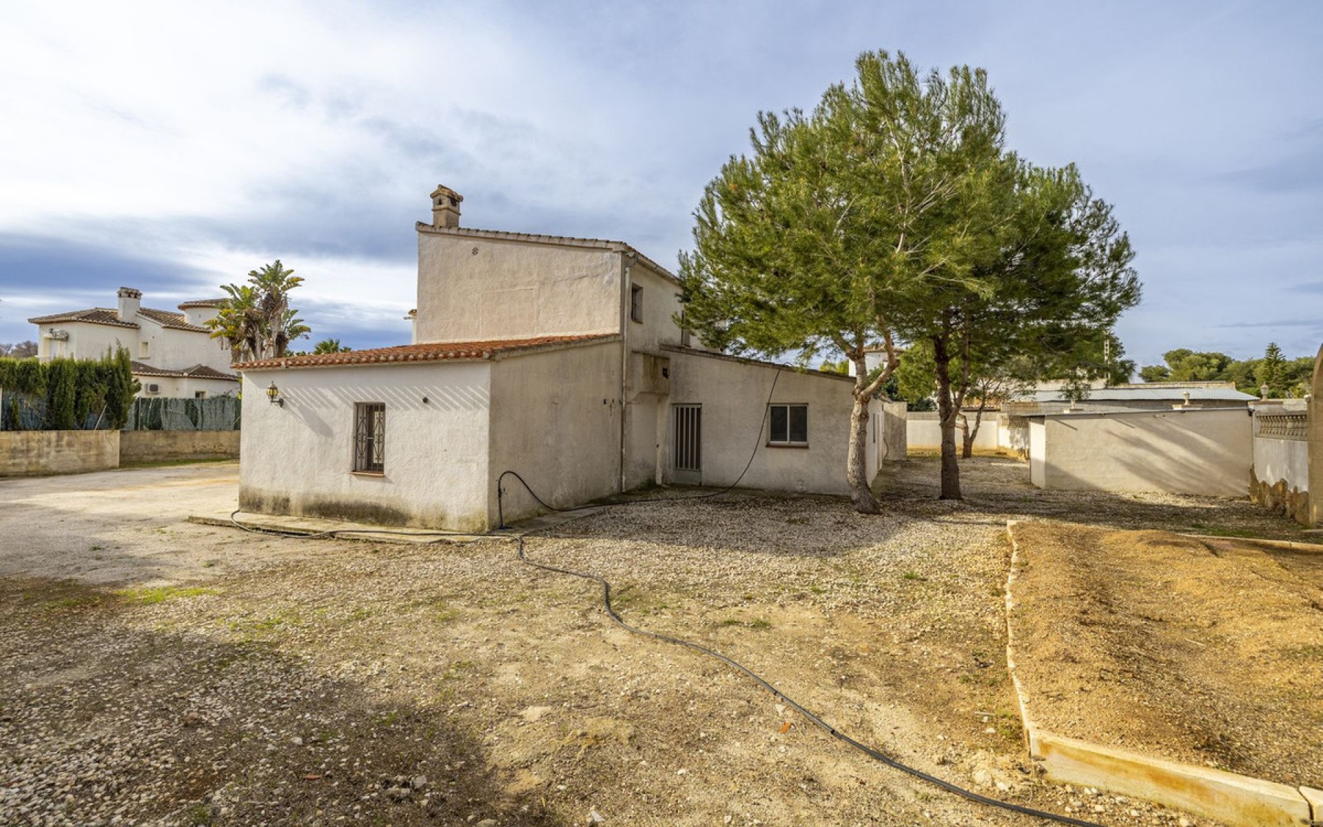  - Villa - 
