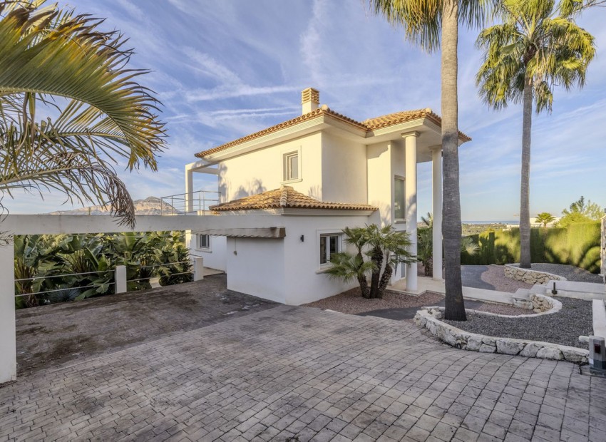  - Villa - 