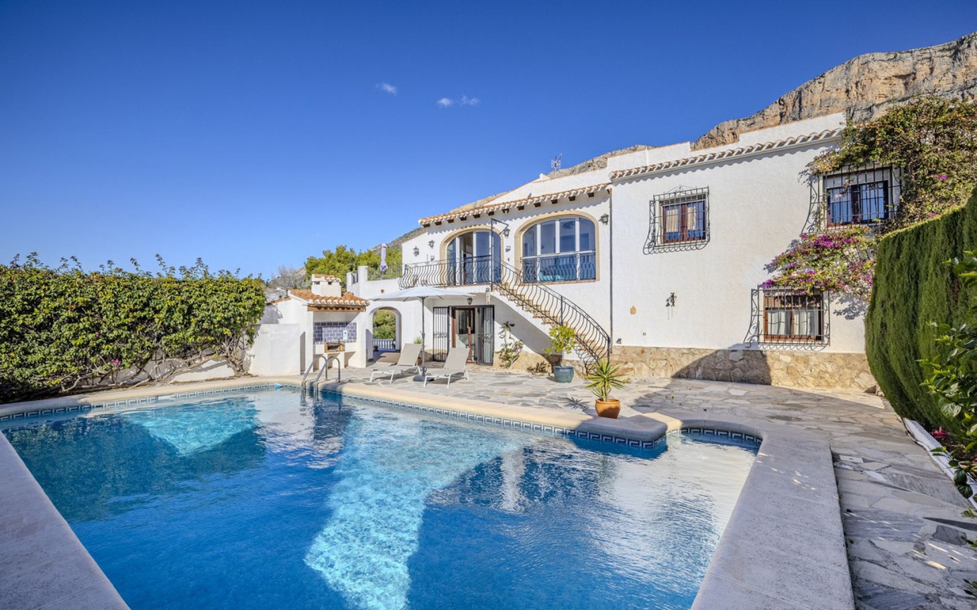  - Villa - 