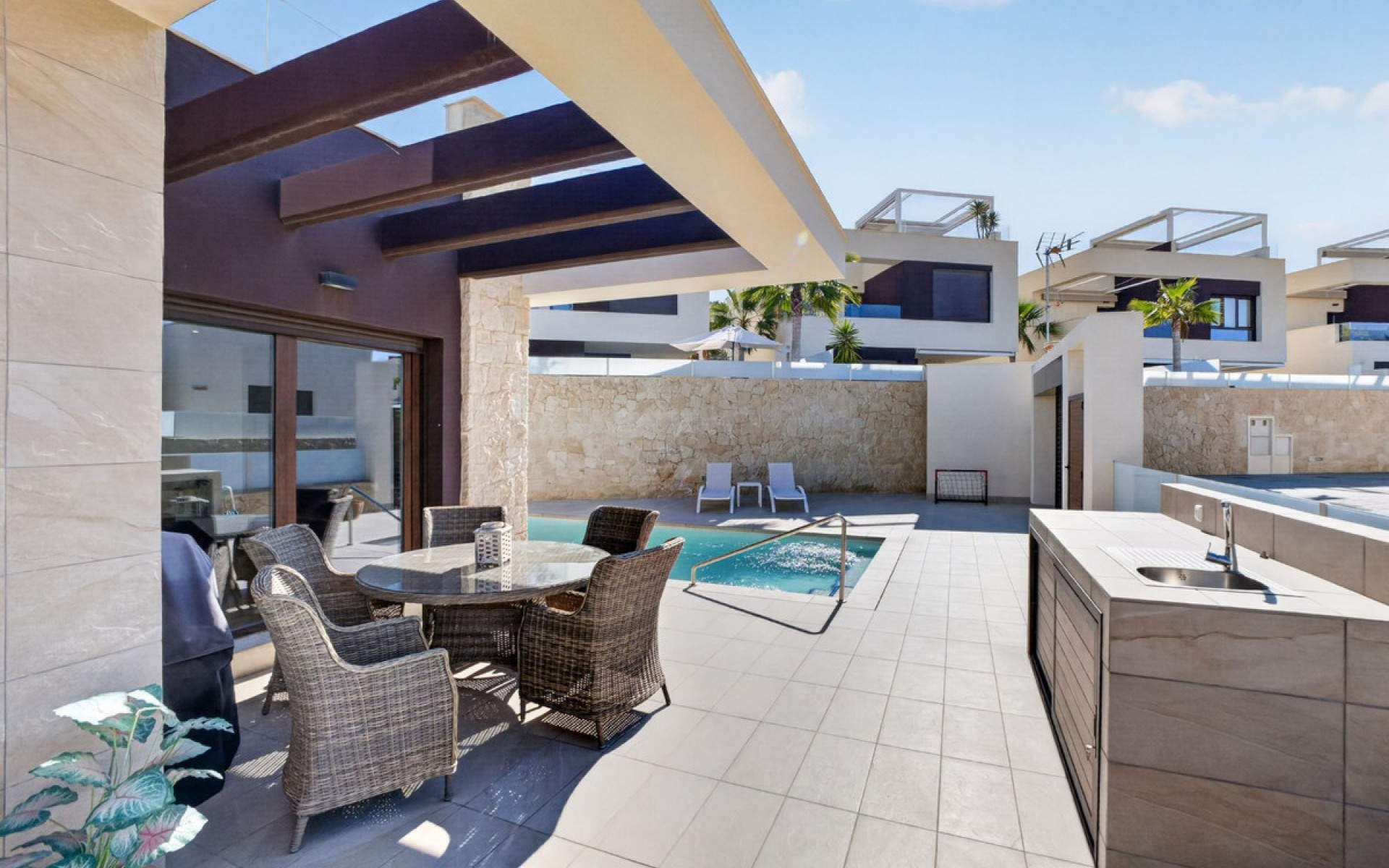 - Villa - 