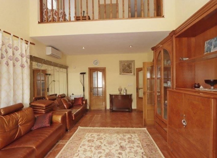  - Villa - 