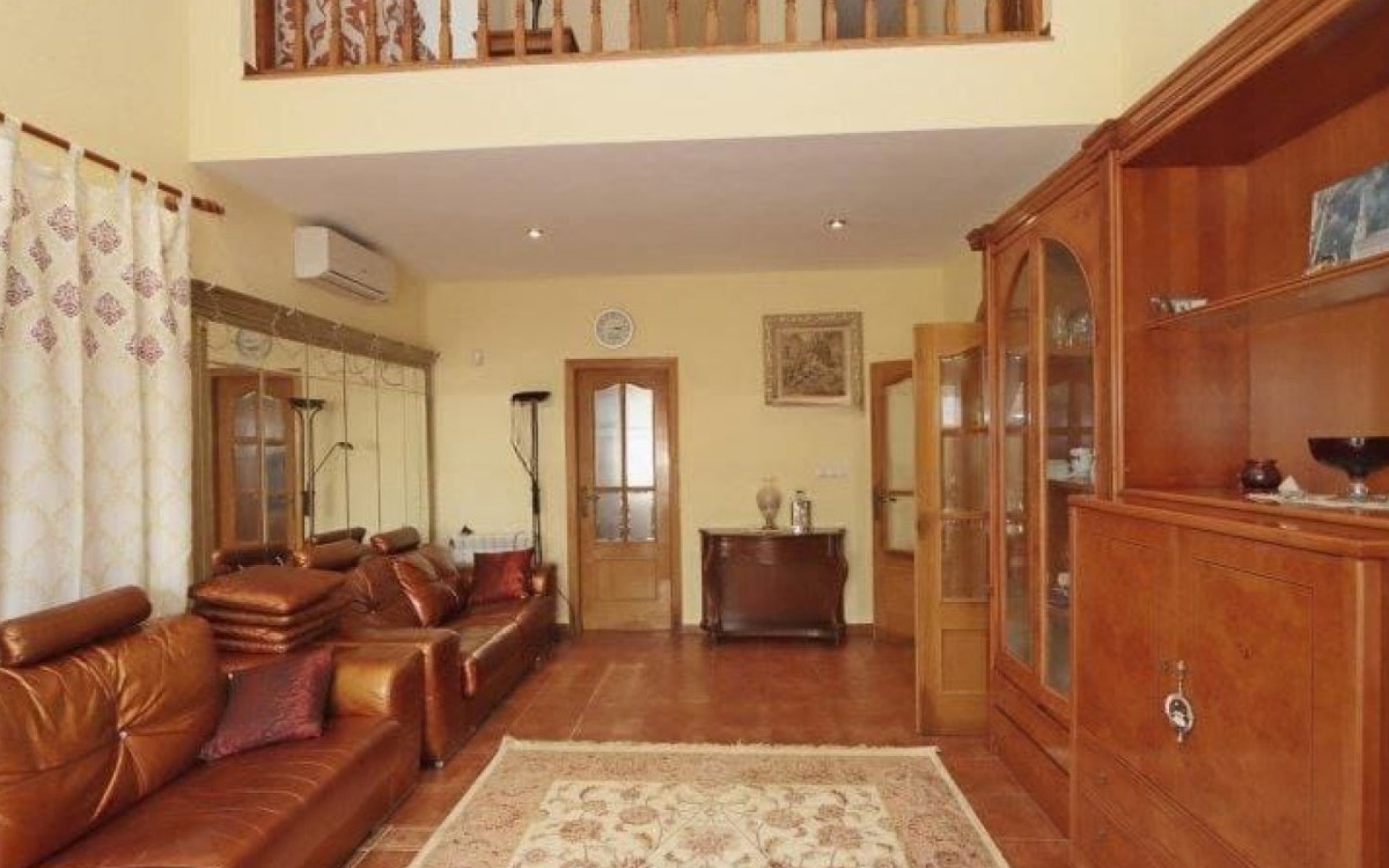 - Villa - 