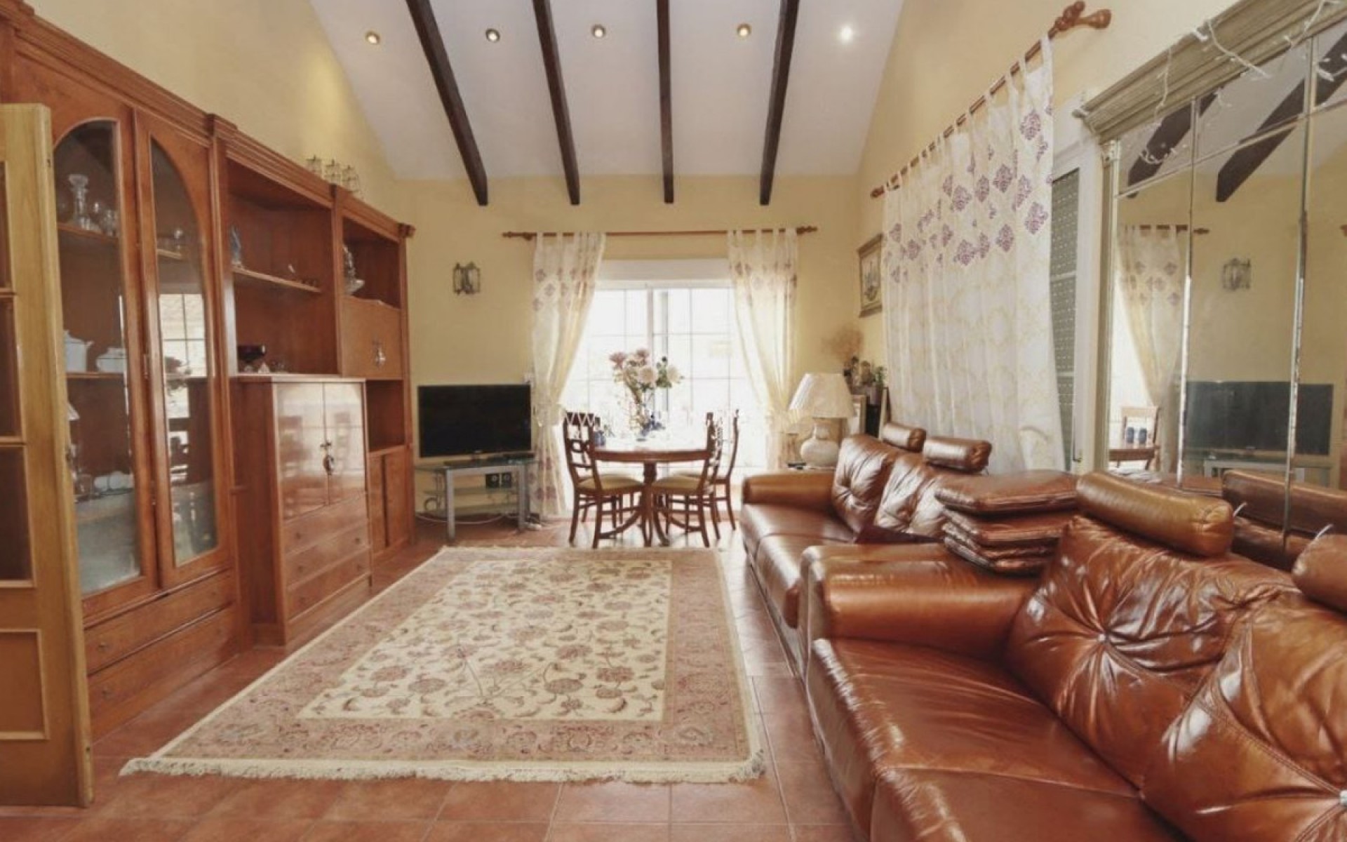  - Villa - 
