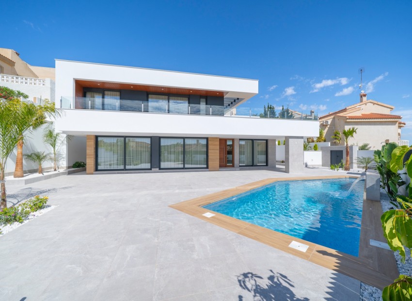  - Villa - 