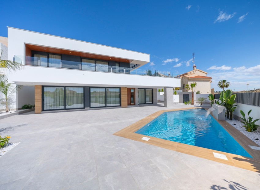  - Villa - 