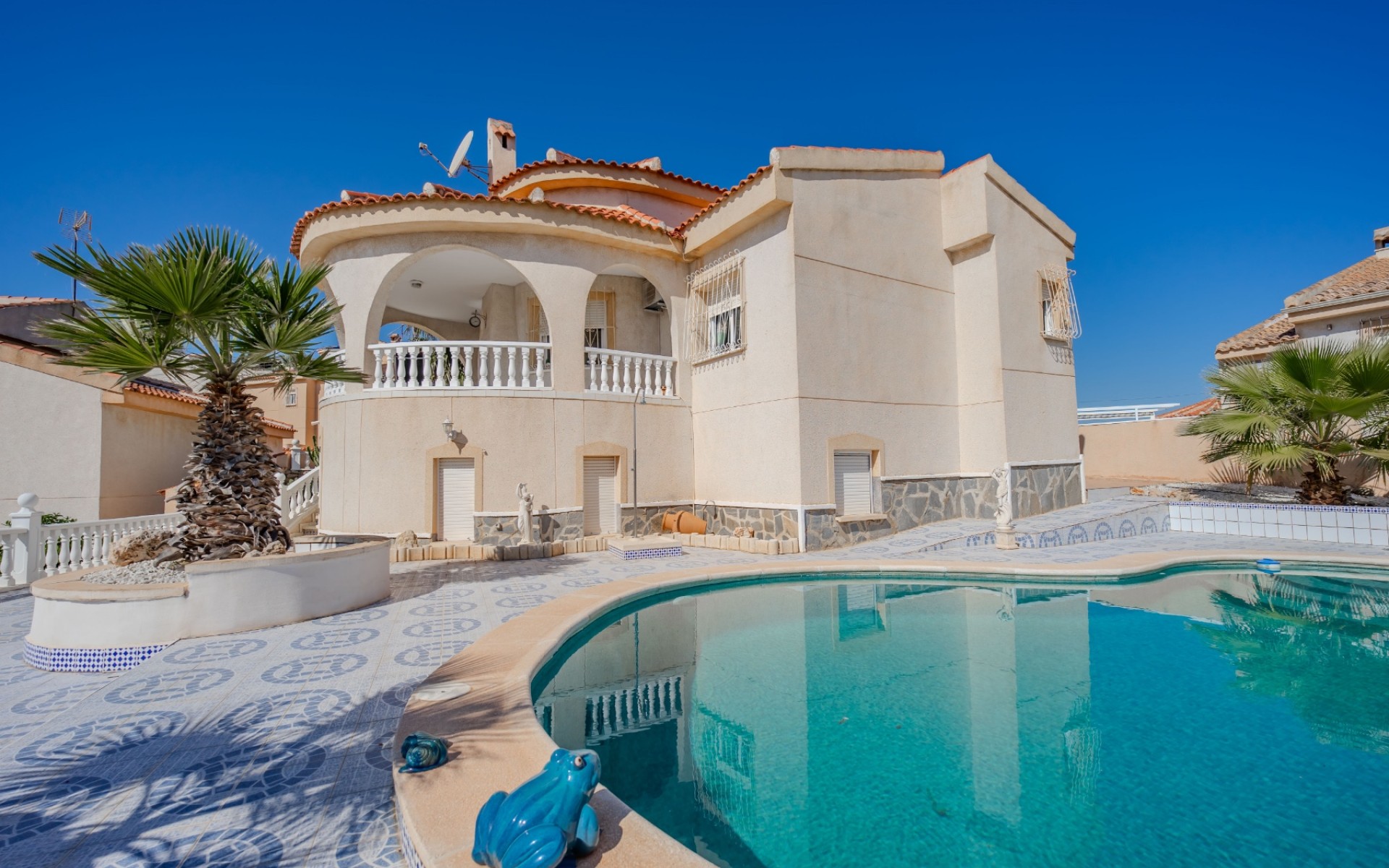  - Villa - 