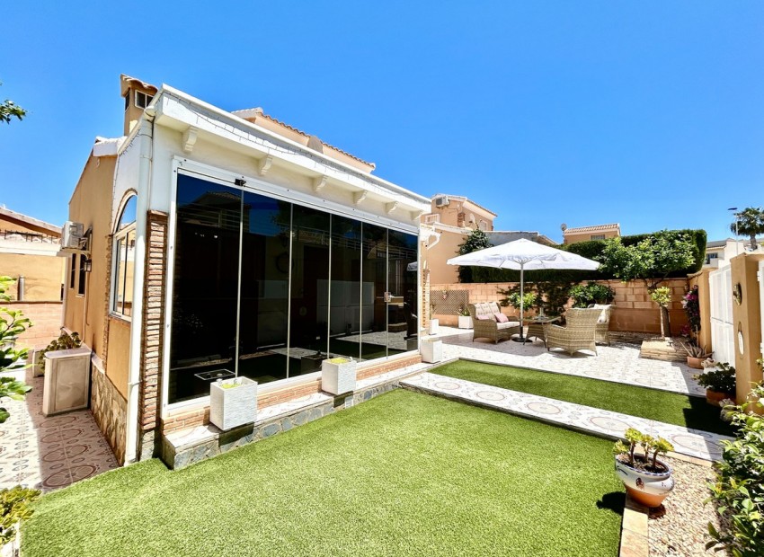  - Villa - 