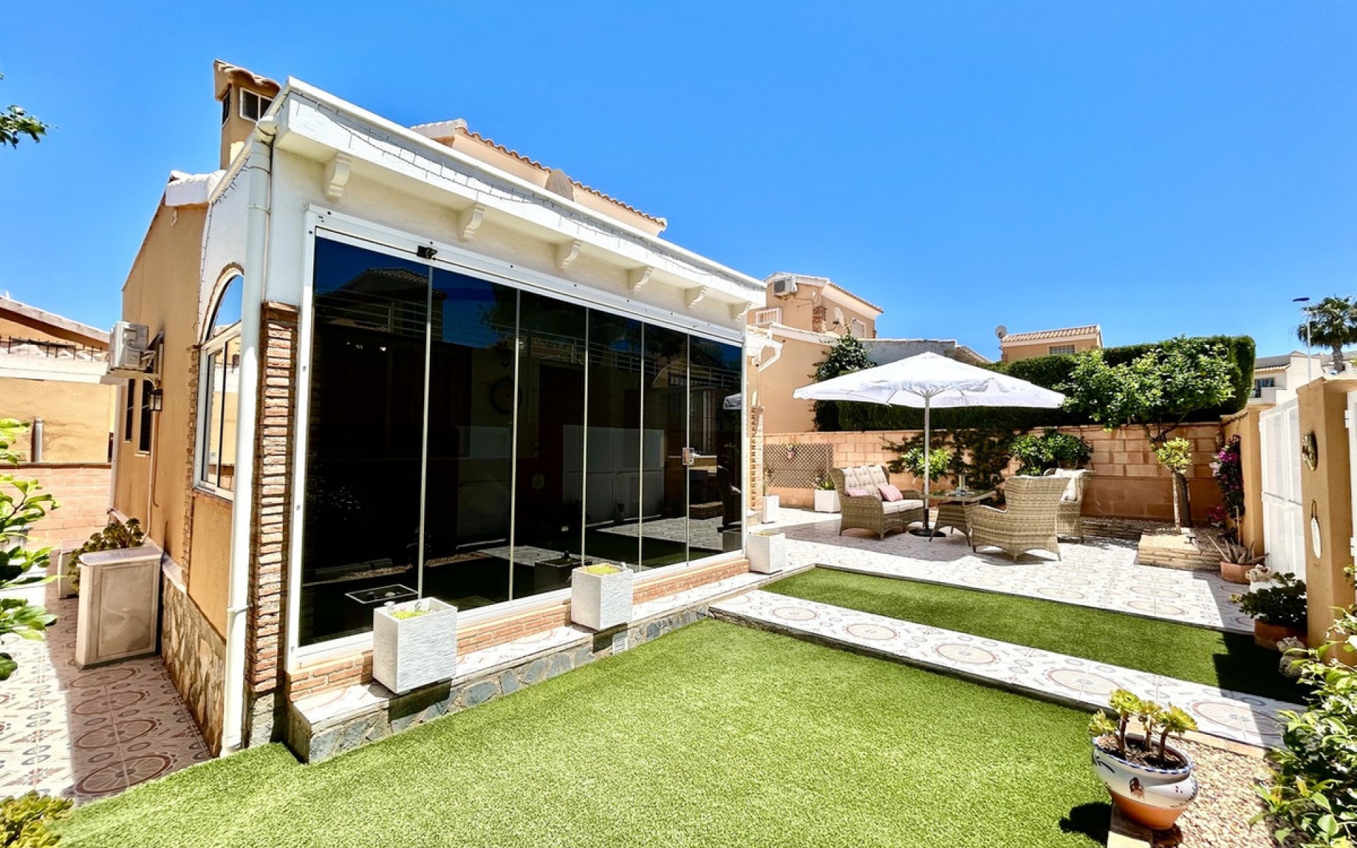  - Villa - 