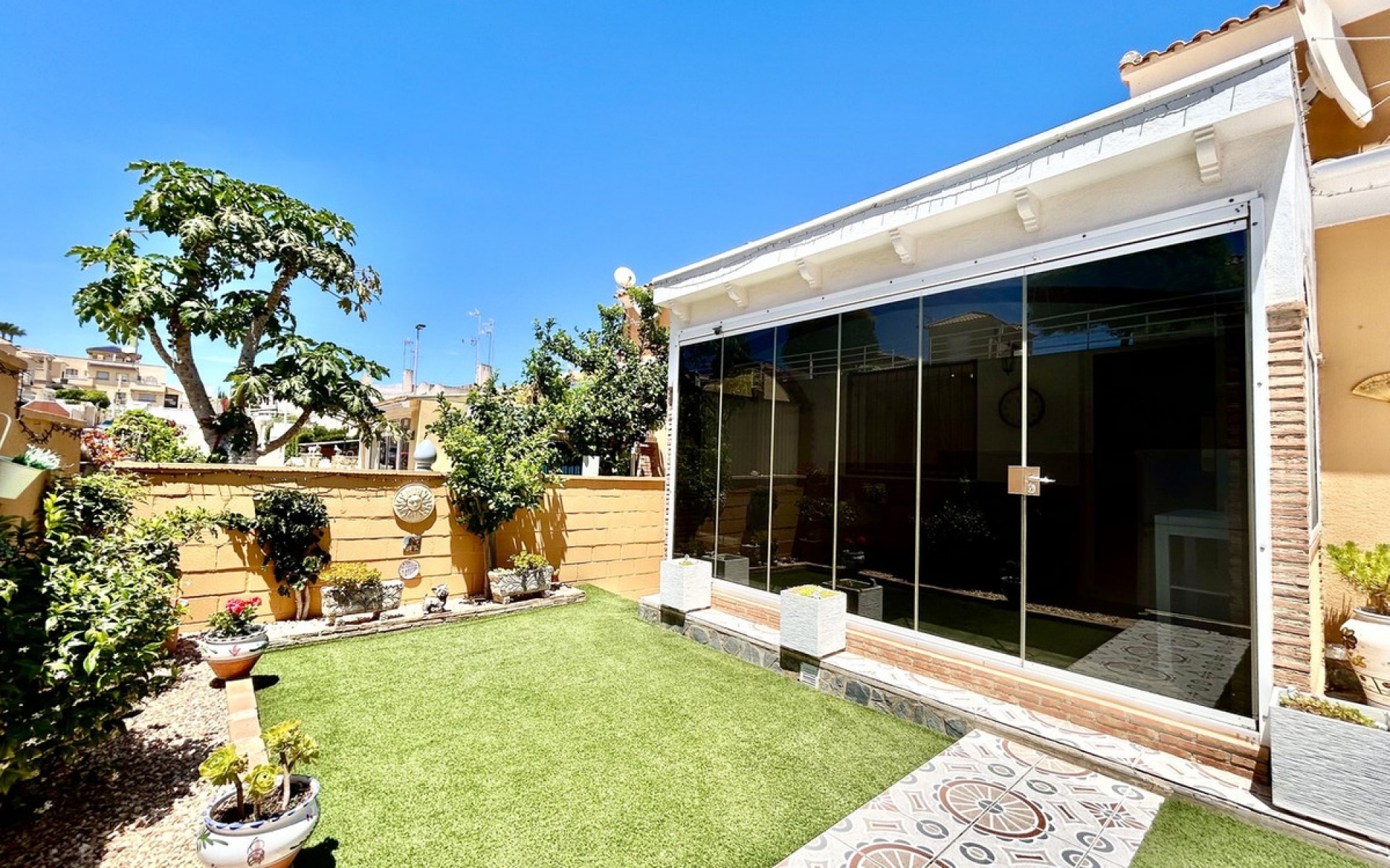  - Villa - 