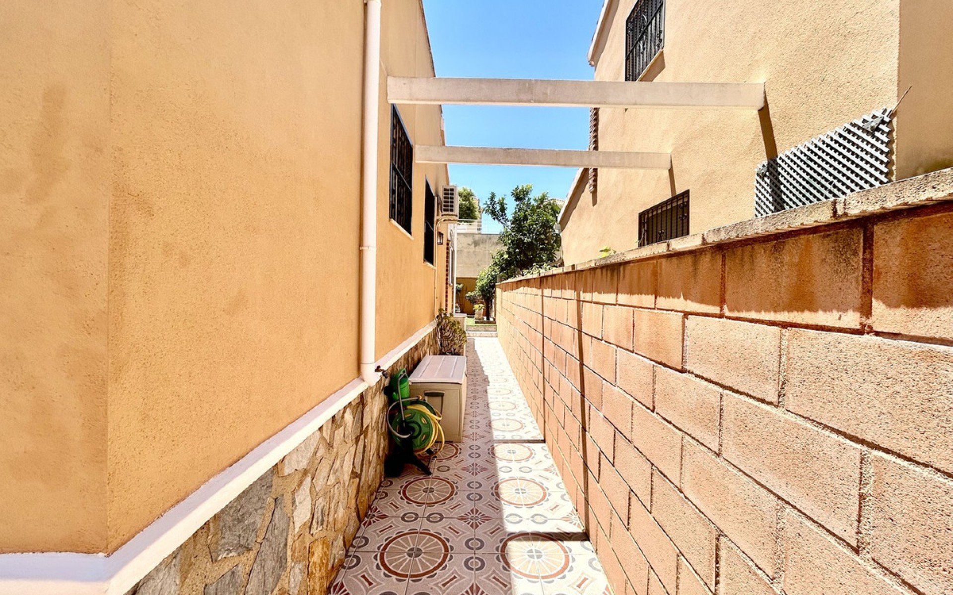  - Villa - 