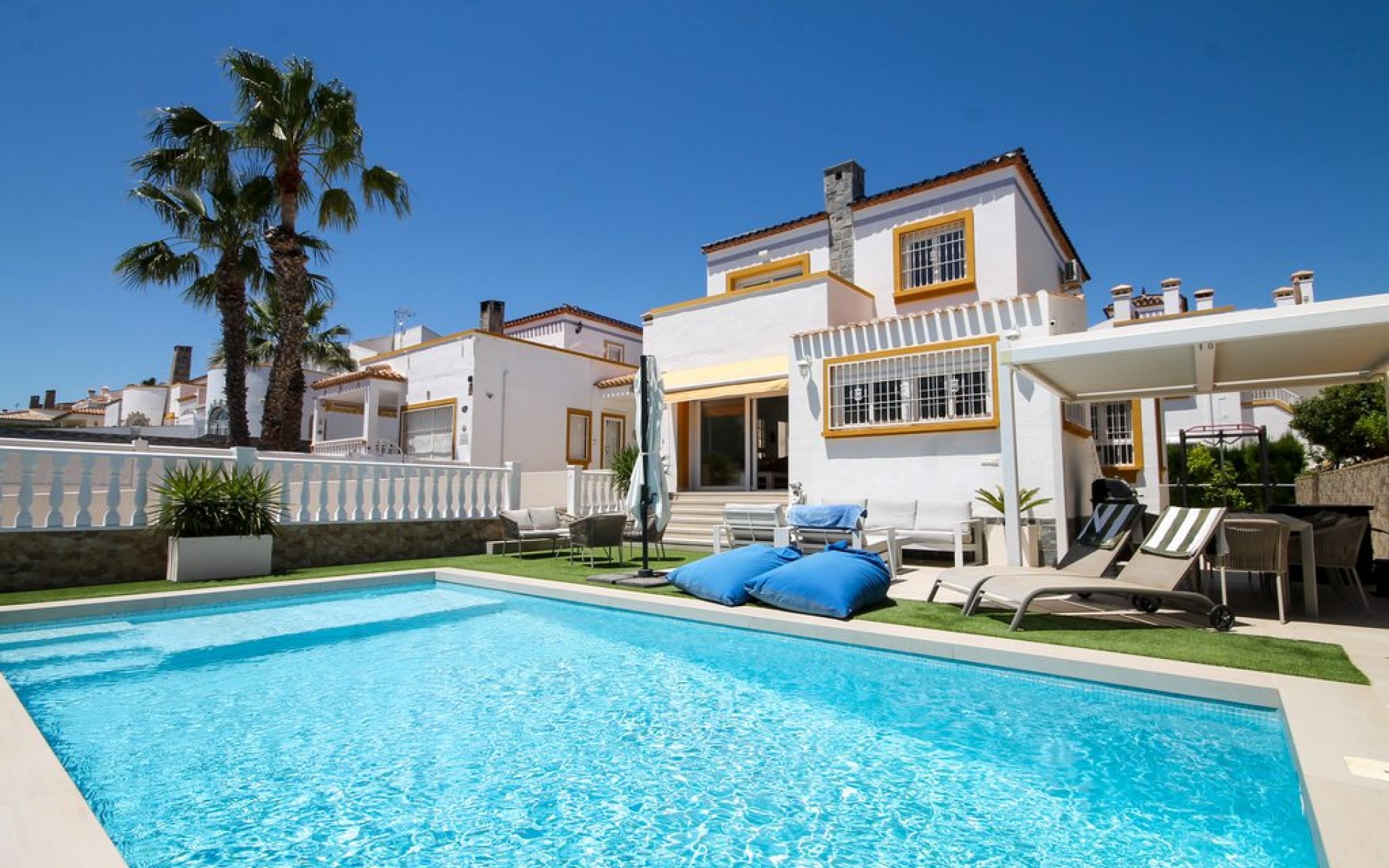  - Villa - 