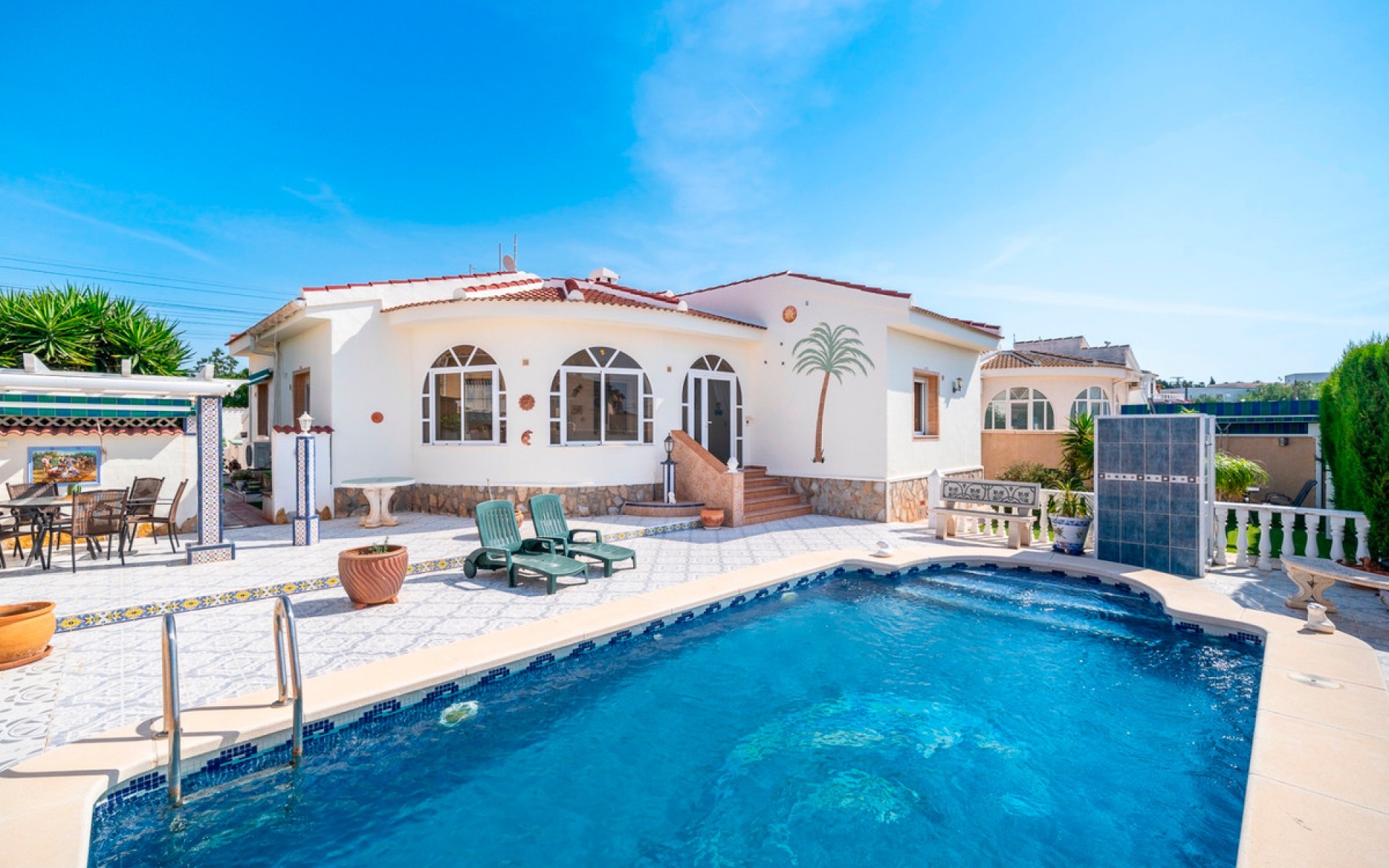  - Villa - 