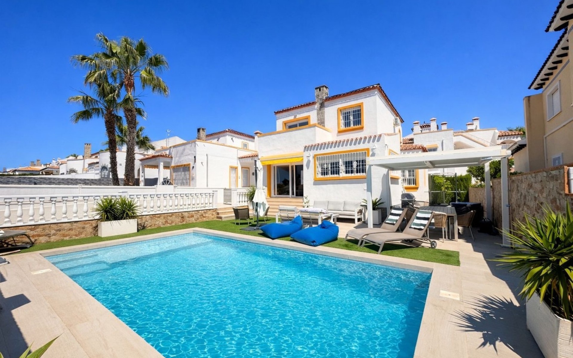  - Villa - 
