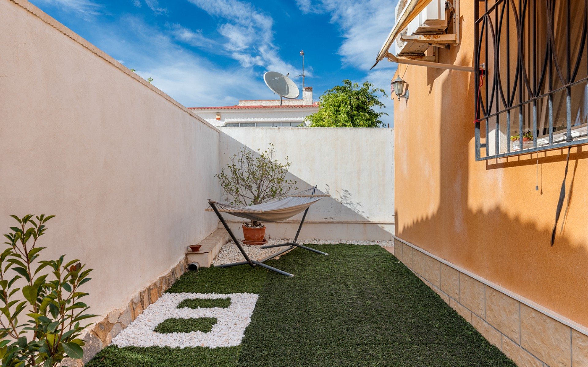  - Villa - 
