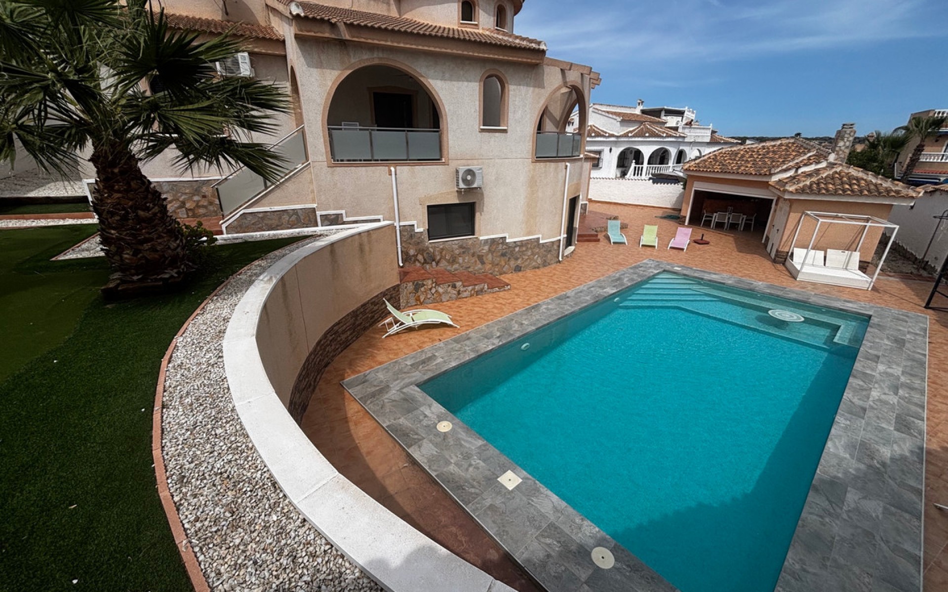  - Villa - 