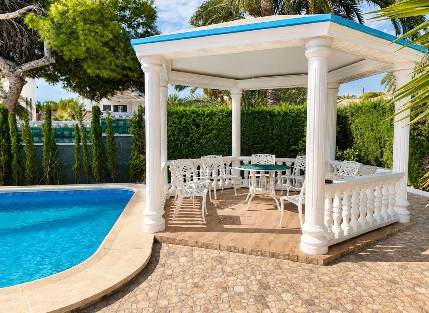  - Villa - 