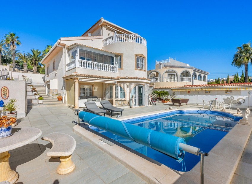  - Villa - 