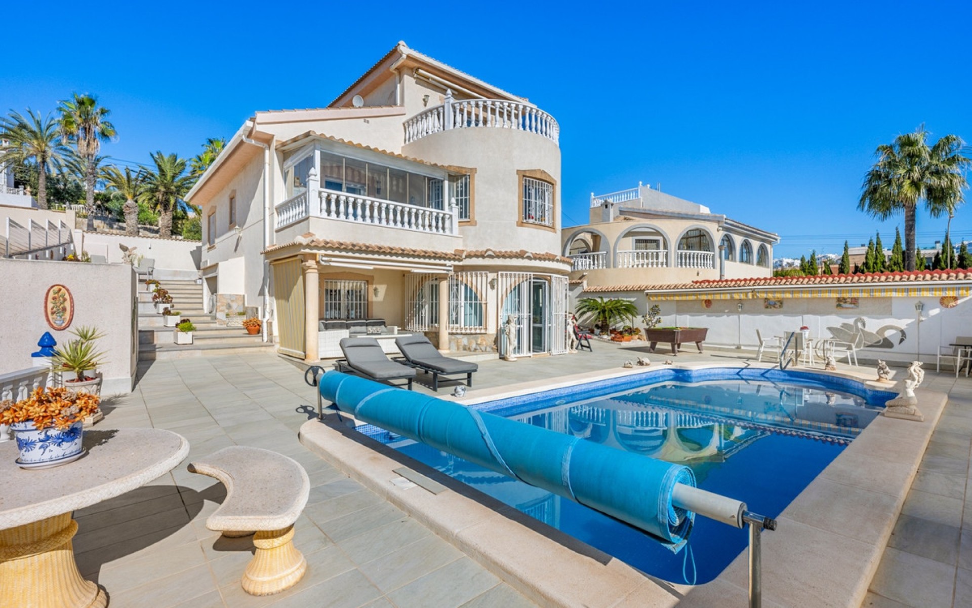  - Villa - 