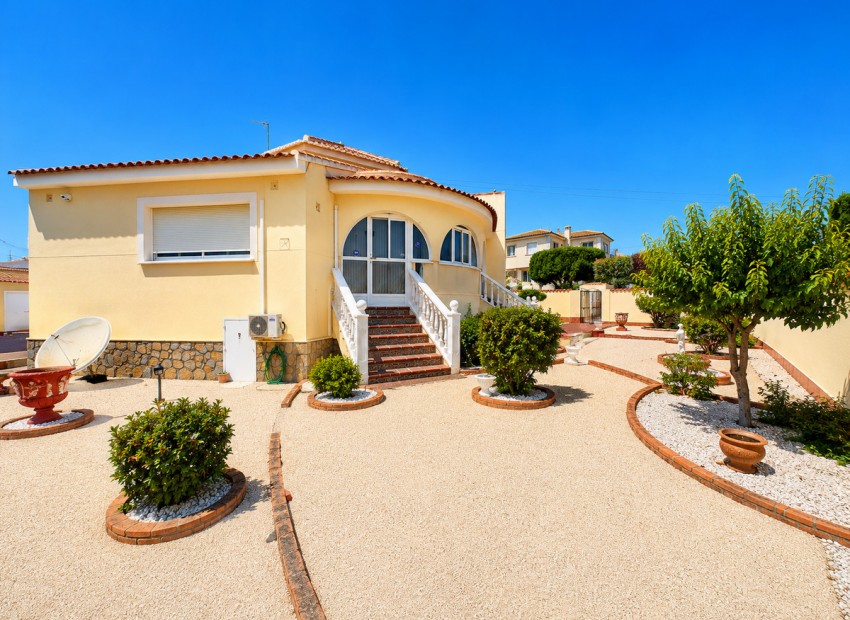  - Villa - 