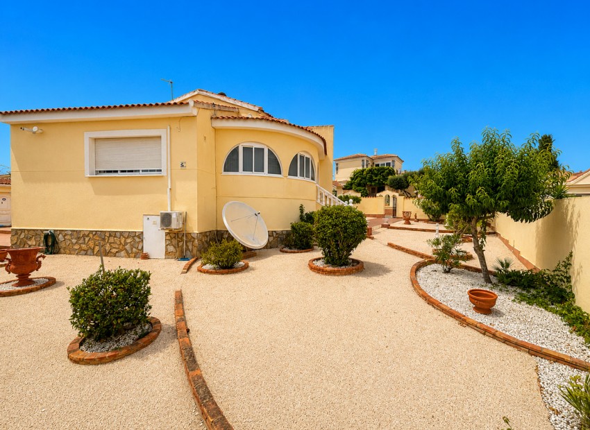  - Villa - 