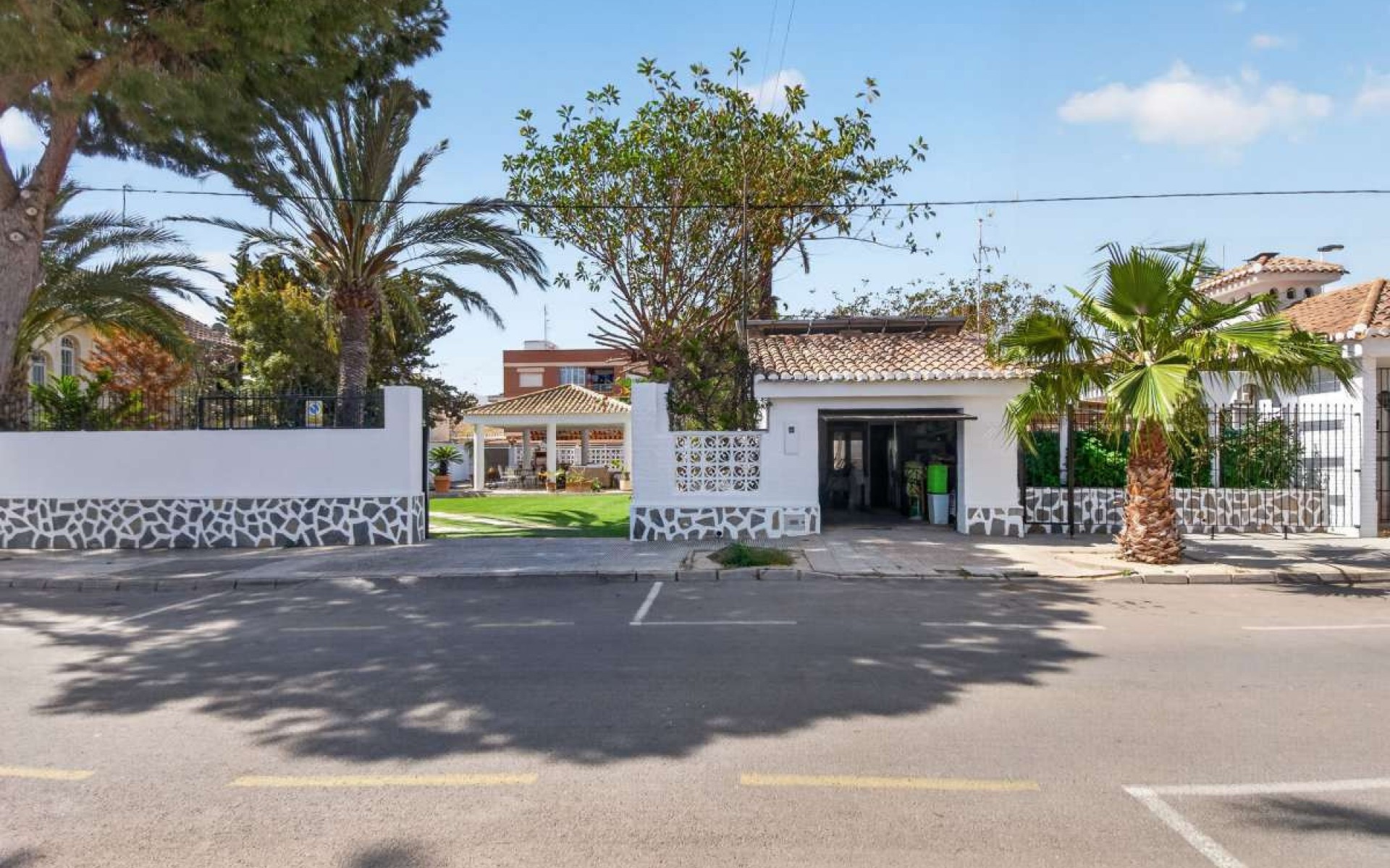  - Villa - 
