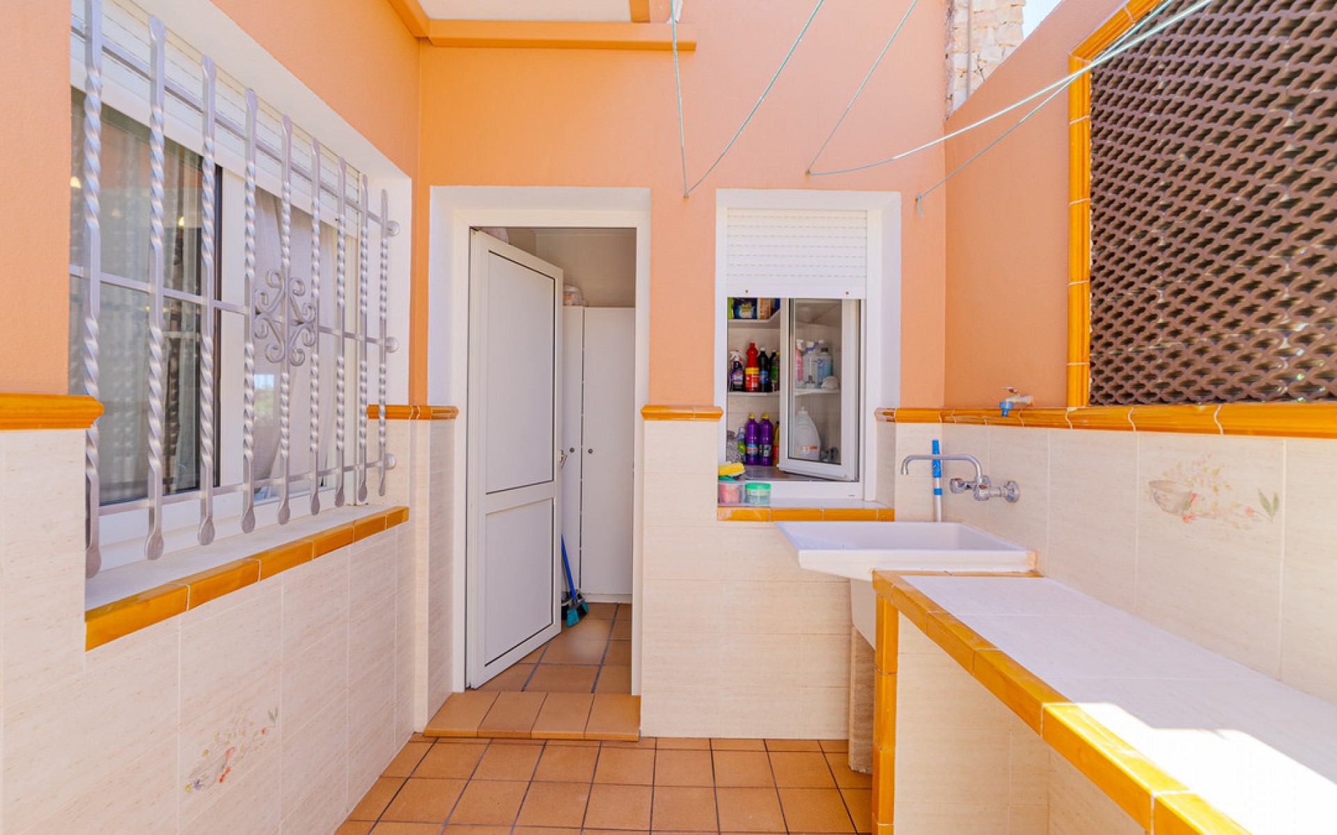  - Villa - 
