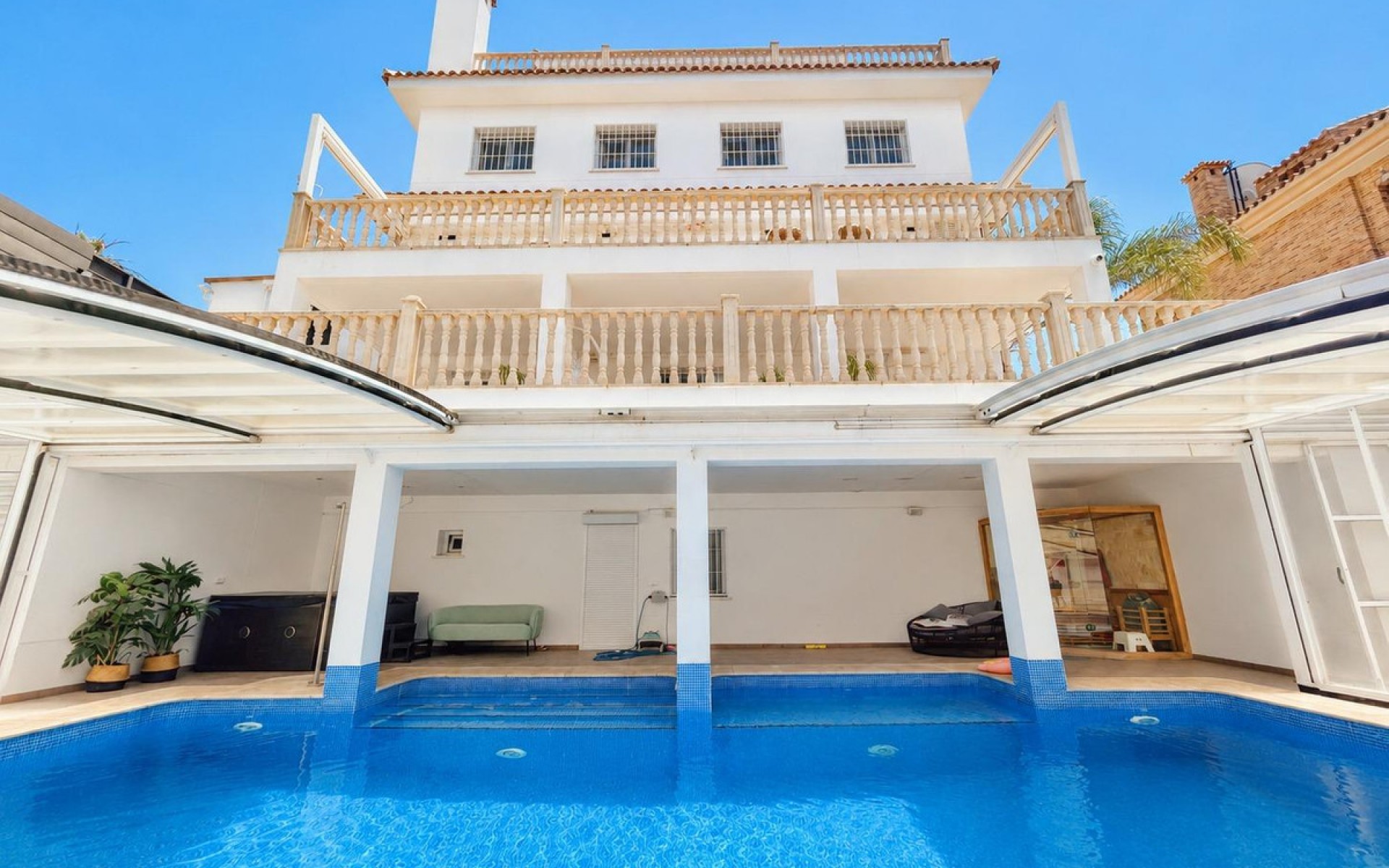  - Villa - 
