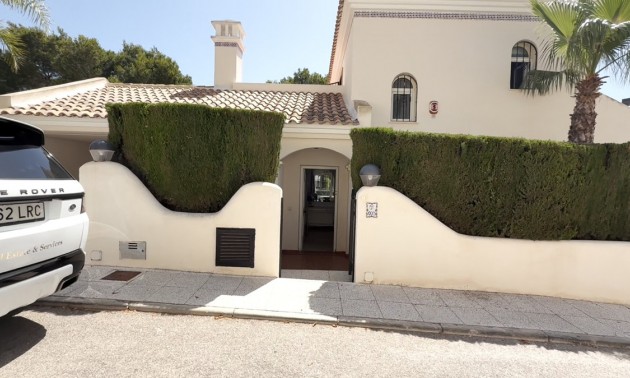 Villa -  -  - 