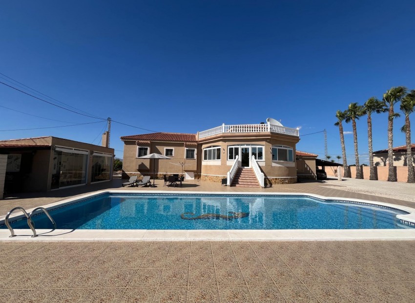  - Villa - 