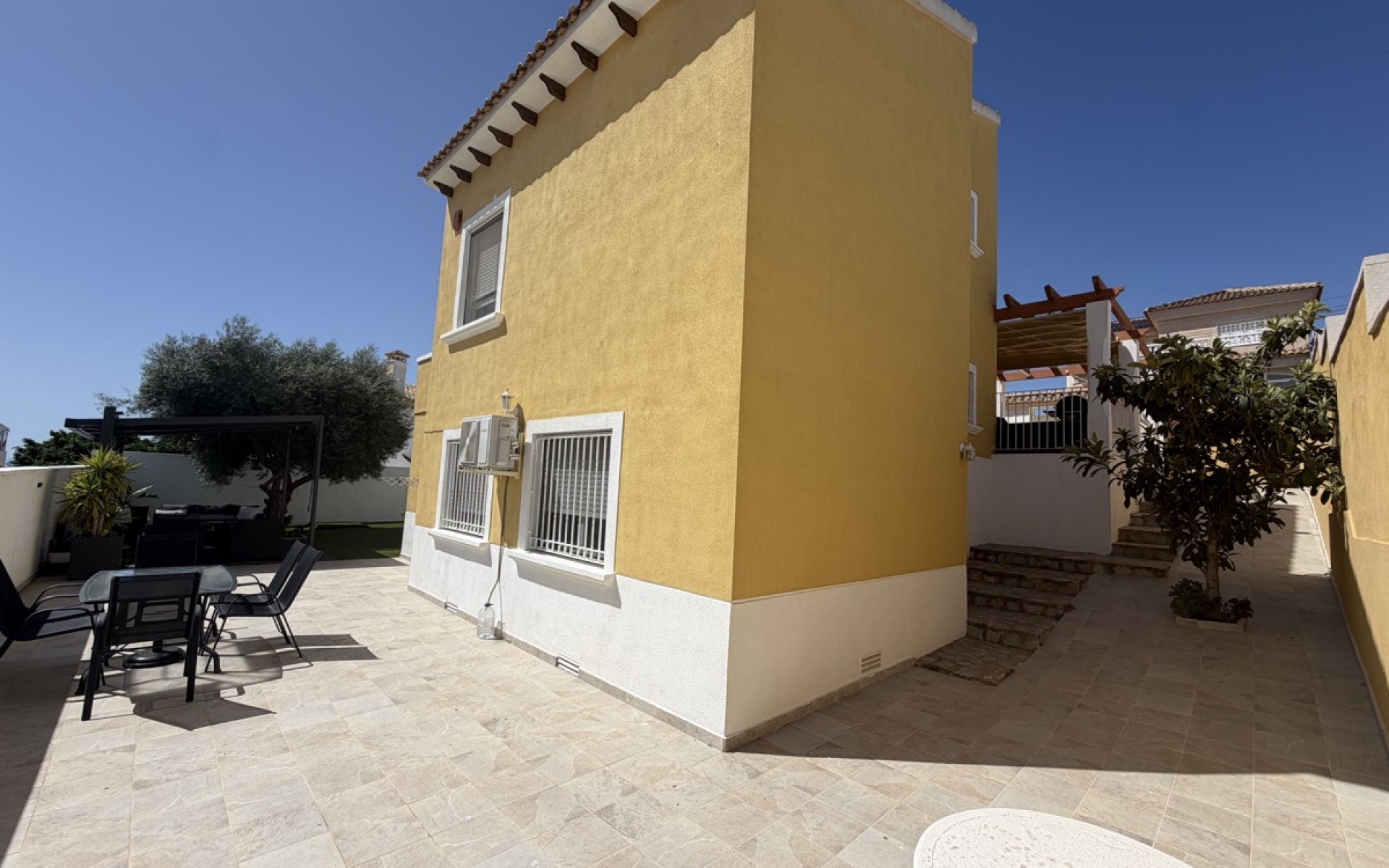  - Villa - 
