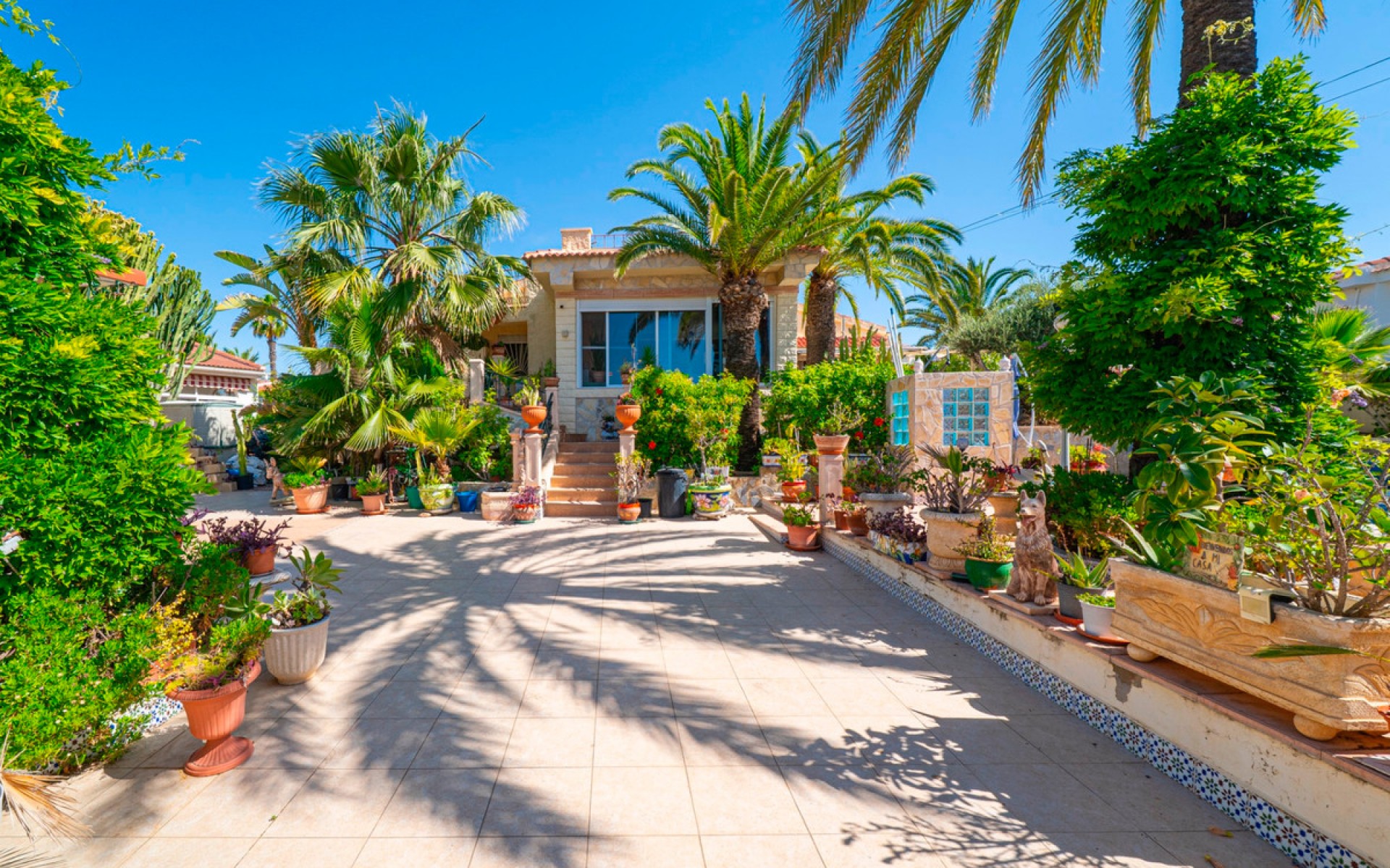  - Villa - 