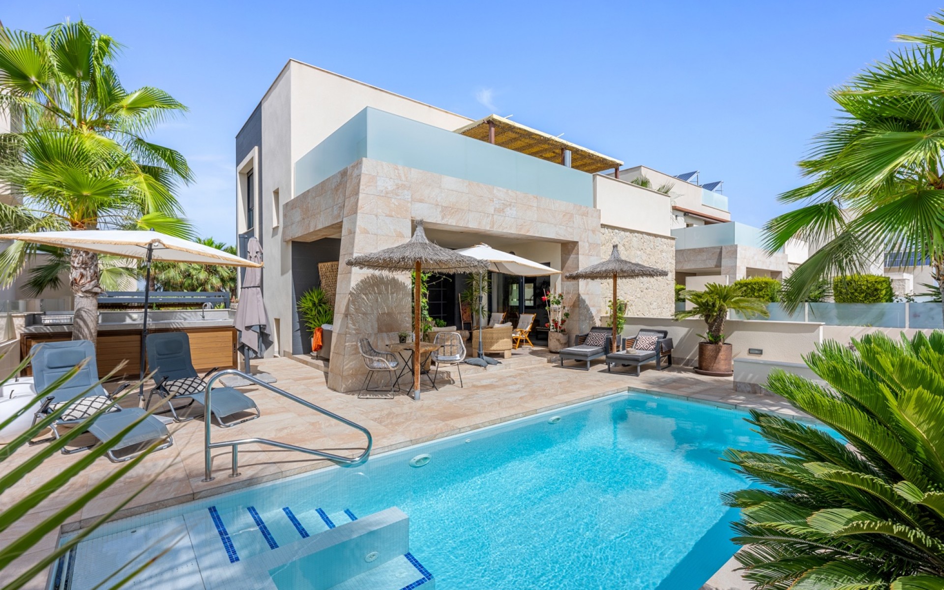  - Villa - 