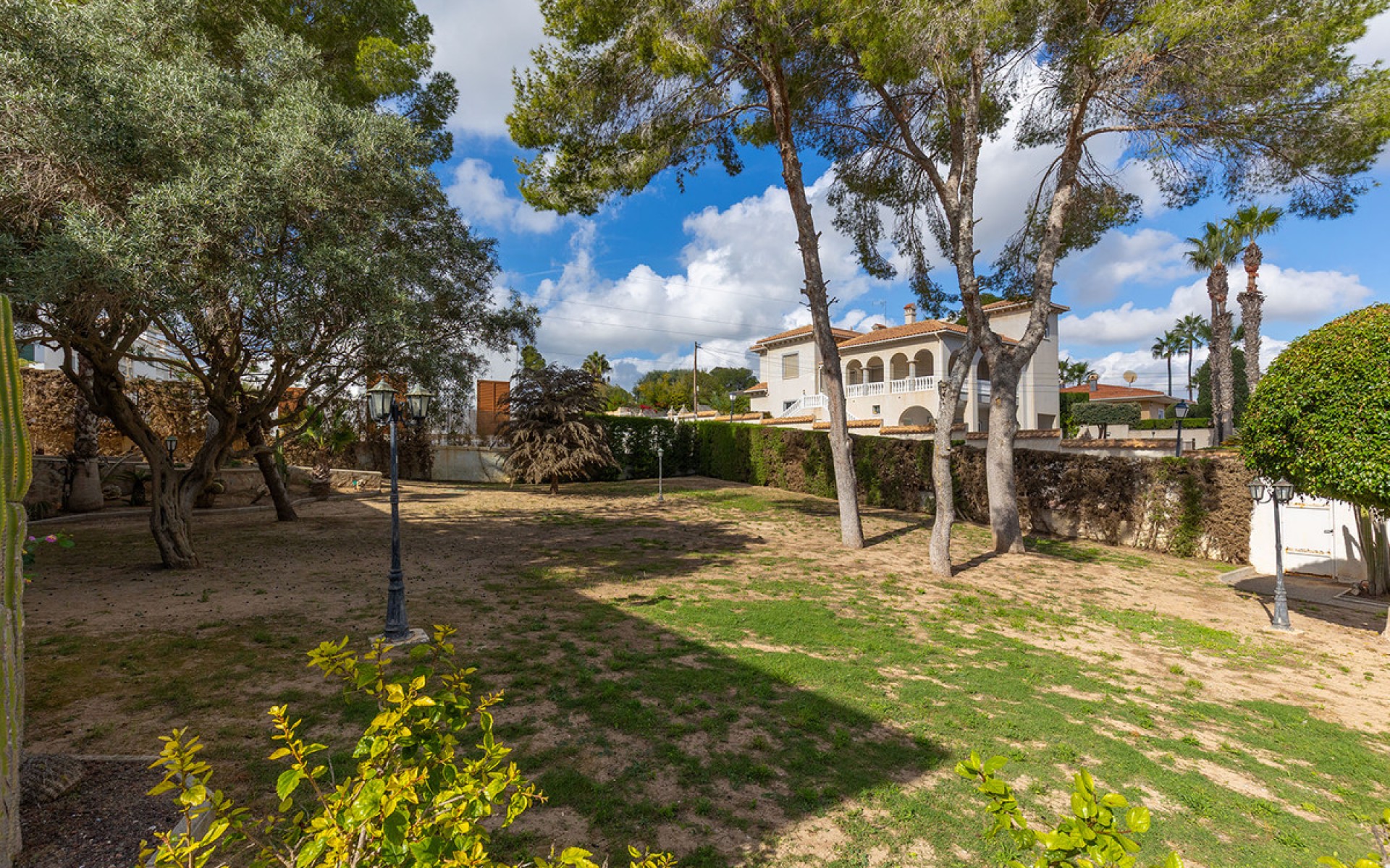  - Villa - 