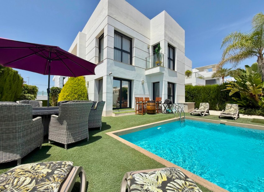  - Villa - 