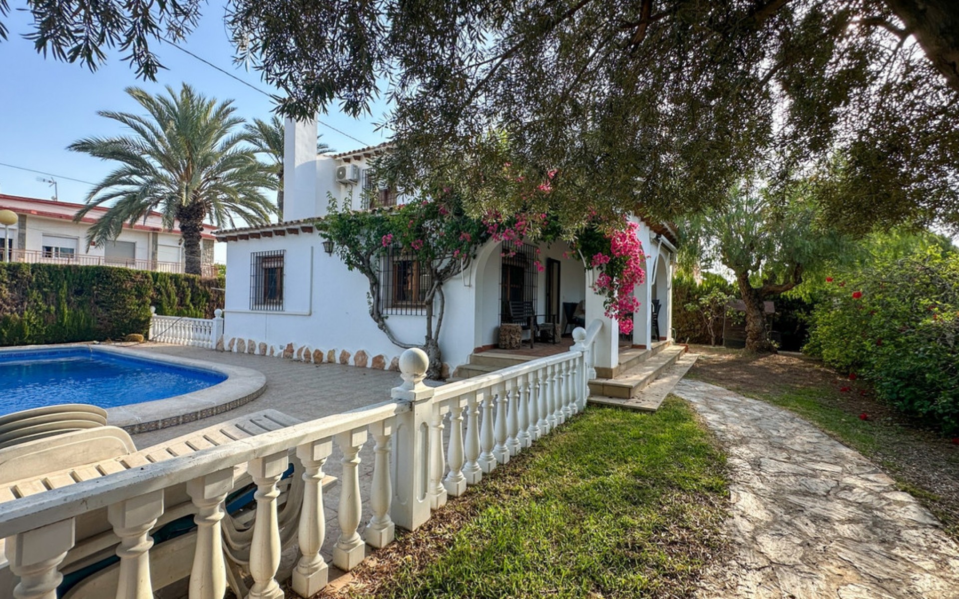  - Villa - 