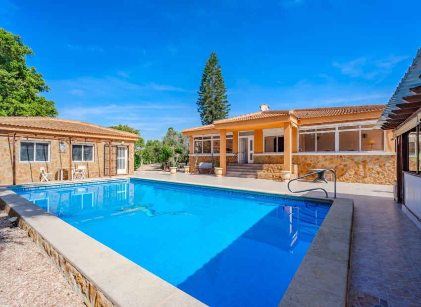 - Villa - 