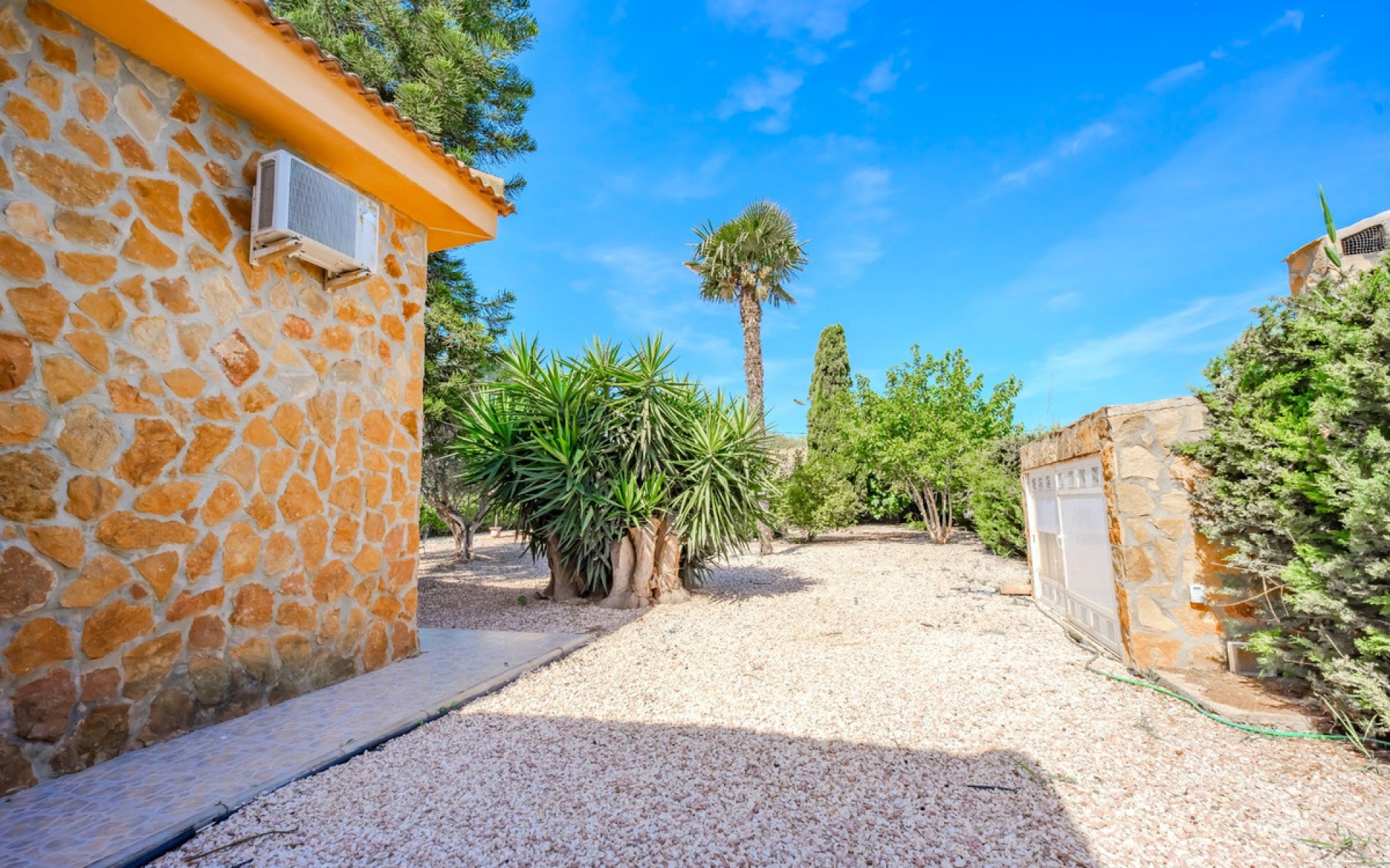  - Villa - 