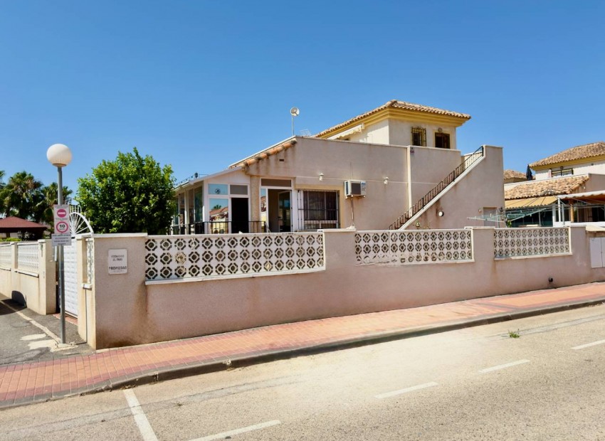  - Villa - 